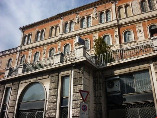Breve descrizione Perugia LAVINIA BERTI LAVINIA BERTI