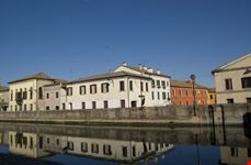Specchiarsi sulle acque