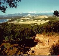 Parco archeologico di Baratti e Populonia - Necropoli delle Grotte Parco archeologico di Baratti e Populonia - Necropoli delle Grotte