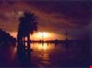 Lungomare al tramonto
