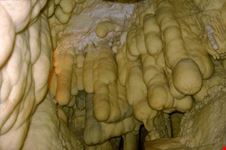 cocrezioni all'interno della grotta