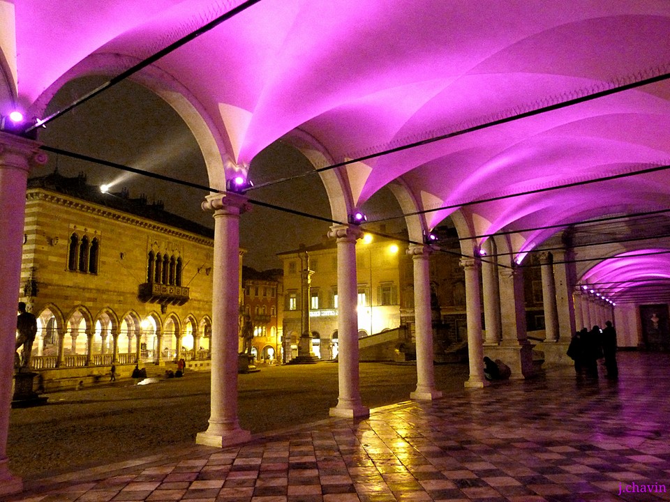 Piazza Libertà Christmas