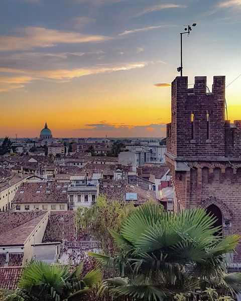 panorama di Udine al tramonto