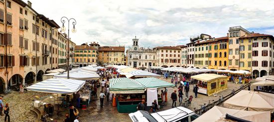 Piazza San Giacomo Udine Piazza San Giacomo Udine  