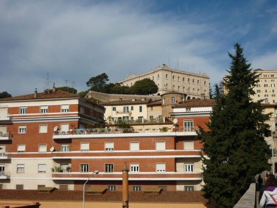Breve descrizione Perugia LAVINIA BERTI LAVINIA BERTI