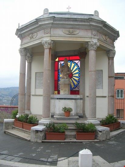  Opera dello scultore potentino Antonio Busciolano.  Rosario Angelo Avigliano Rosario Angelo Avigliano