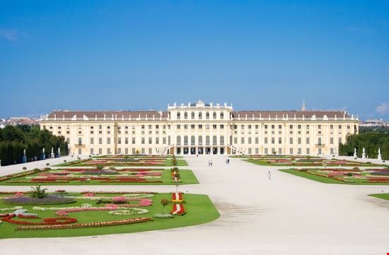 Schonbrunn Palace Vienna andras_csontos - ©Shutterstock  andras_csontos - ©Shutterstock 