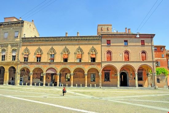 Archiginnasio Bologna Fonte: Claudio zaccherini - ©Shutterstock Claudio zaccherini - ©Shutterstock Claudio zaccherini - ©Shutterstock
