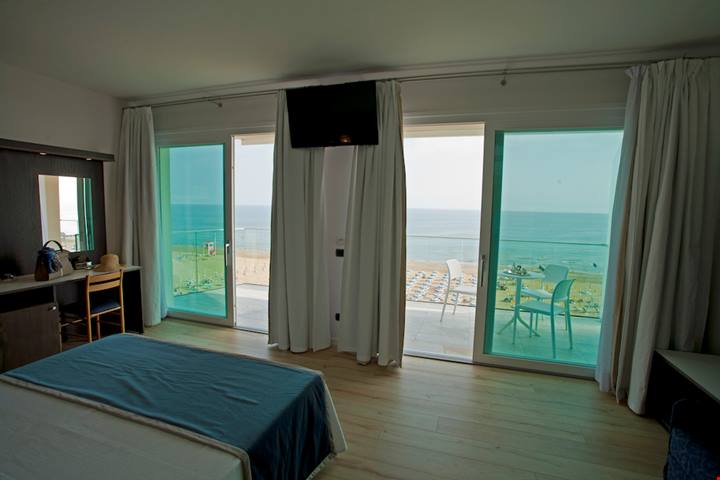 Hotel 4 stelle Vidi Miramare & Delfino a Jesolo | PaesiOnLine