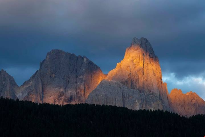 Trekking Cromatici in Val di Fiemme, Trentino - PaesiOnLine