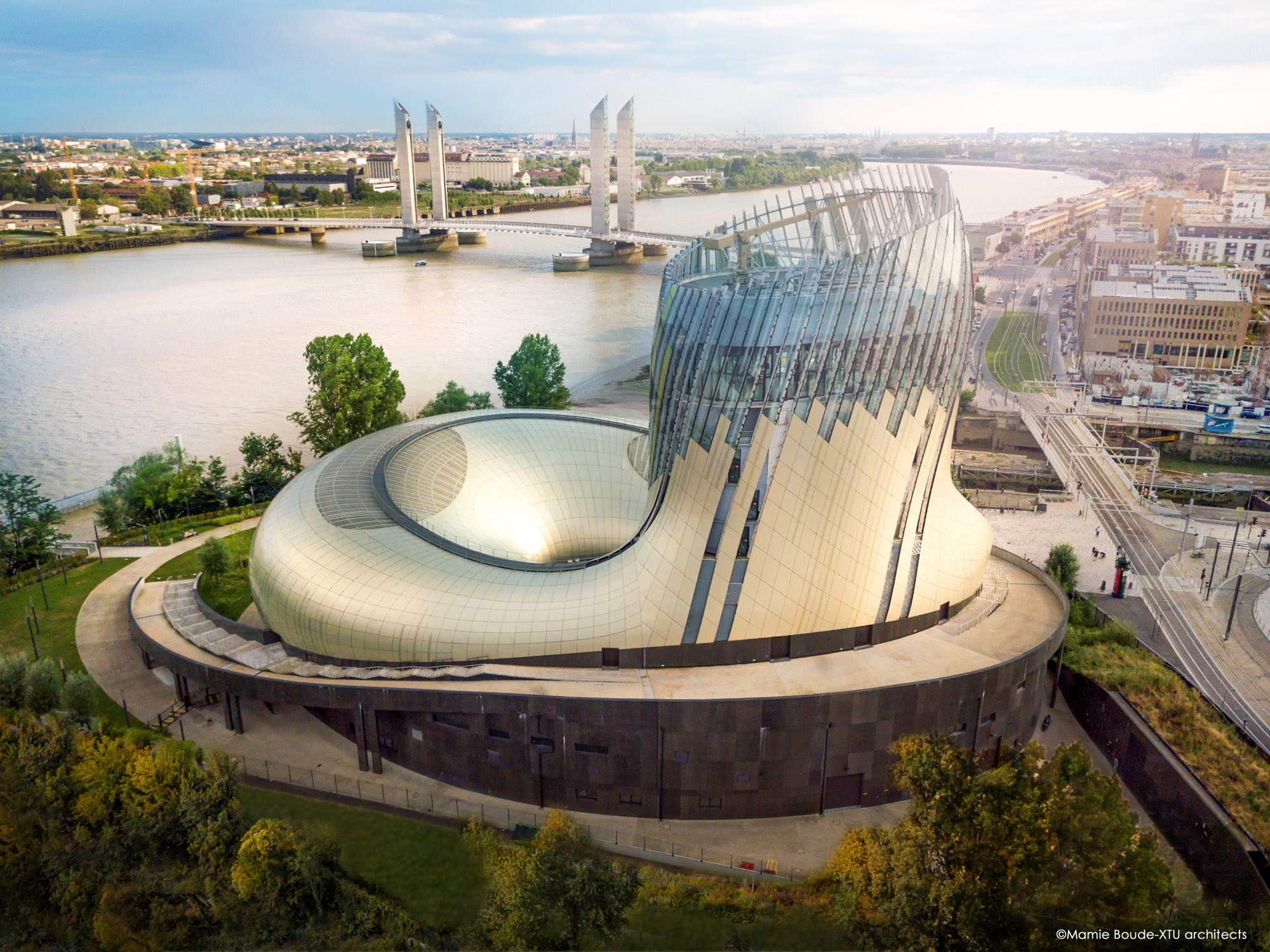 Nouvelle Aquitaine, la Regione francese più grande per turismo sostenibile - PaesiOnLine