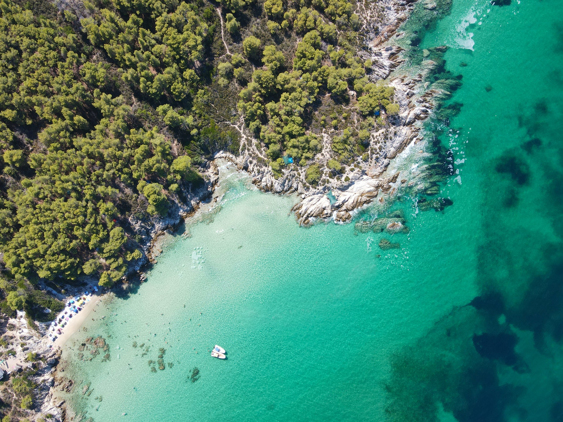 dimitris-kiriakakis-PvNj7Q3yOqk-unsplash