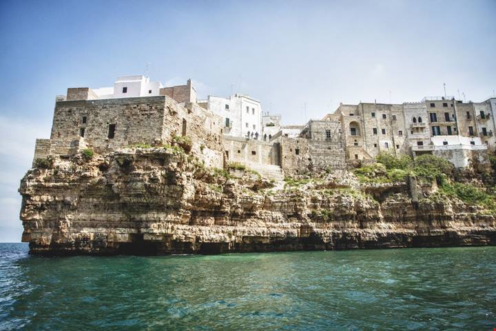 Viaggio tra i borghi della costa pugliese | PaesiOnLine
