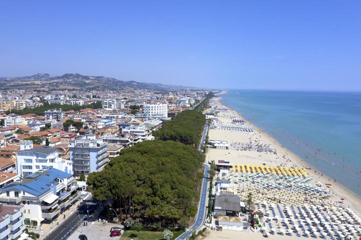 alba_adriatica_ciclabile_spiaggia_regione_abruzzo_alta
