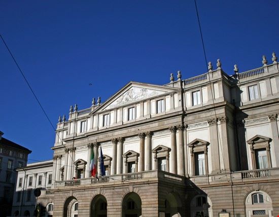 Teatro alla Scala Fonte: dejan83 - ©Shutterstock  dejan83 - ©Shutterstock  dejan83 - ©Shutterstock 