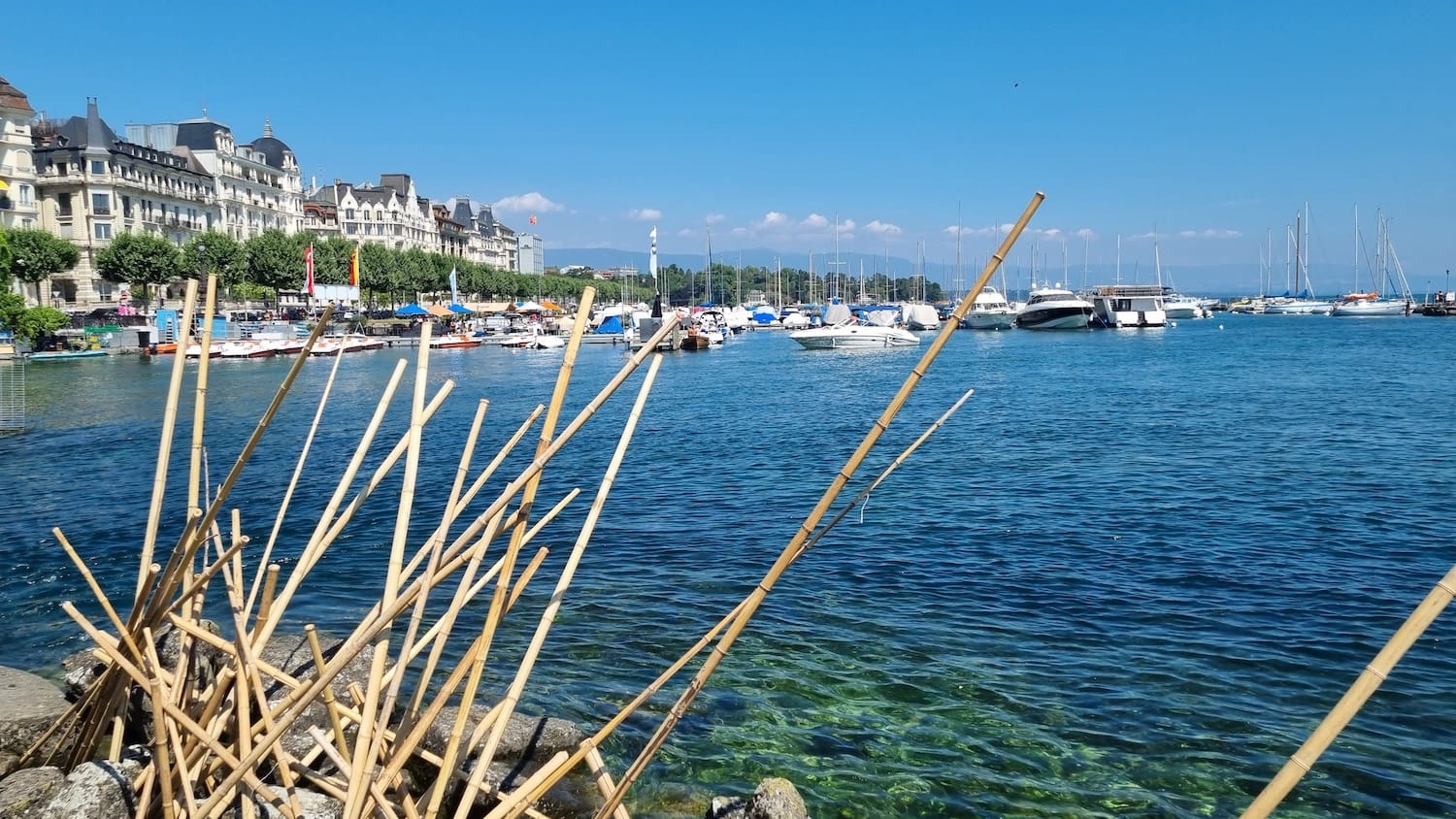 1. Foto copertina_ Ginevra - Bains des Paquis - Lago Lemano e lungolago - Foto ļVoicesearch.travel