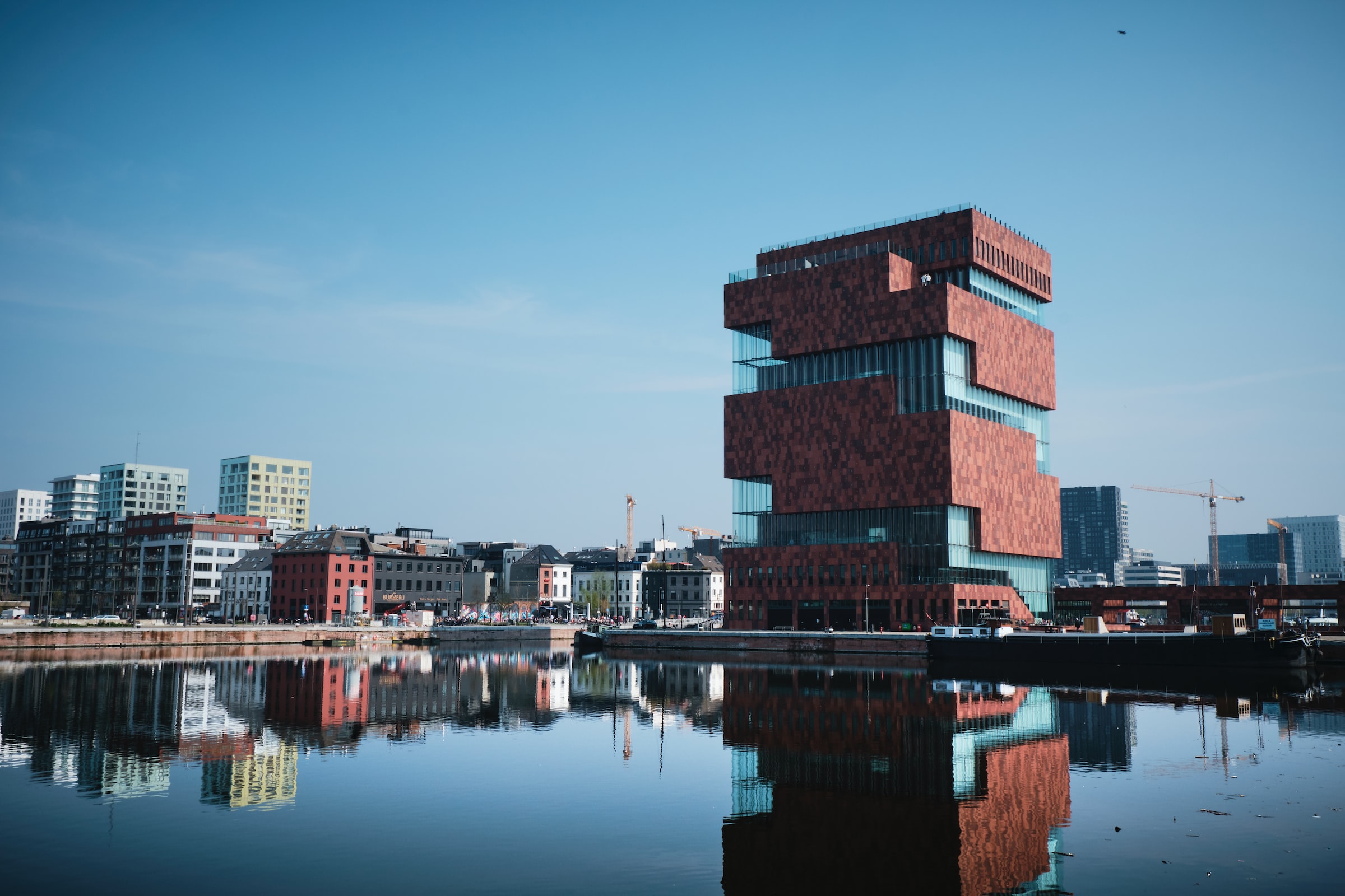 frans-ruiter-lqr79P88v4w-unsplash
