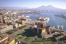Castel Nuovo e porto di Napoli