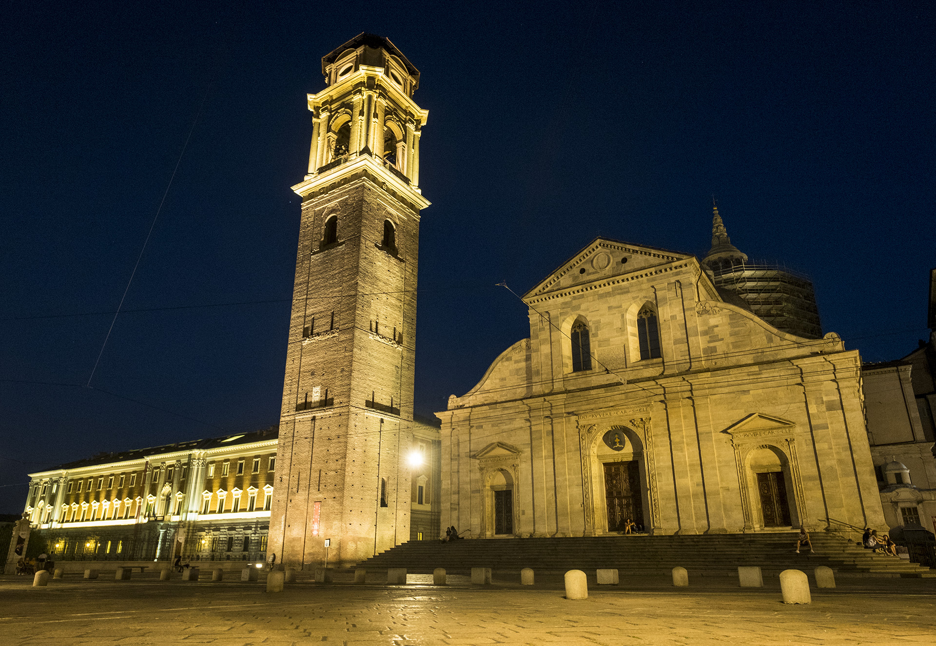 16692981208260456_SomeWhere-Tour-TorinoNoir-12.jpg