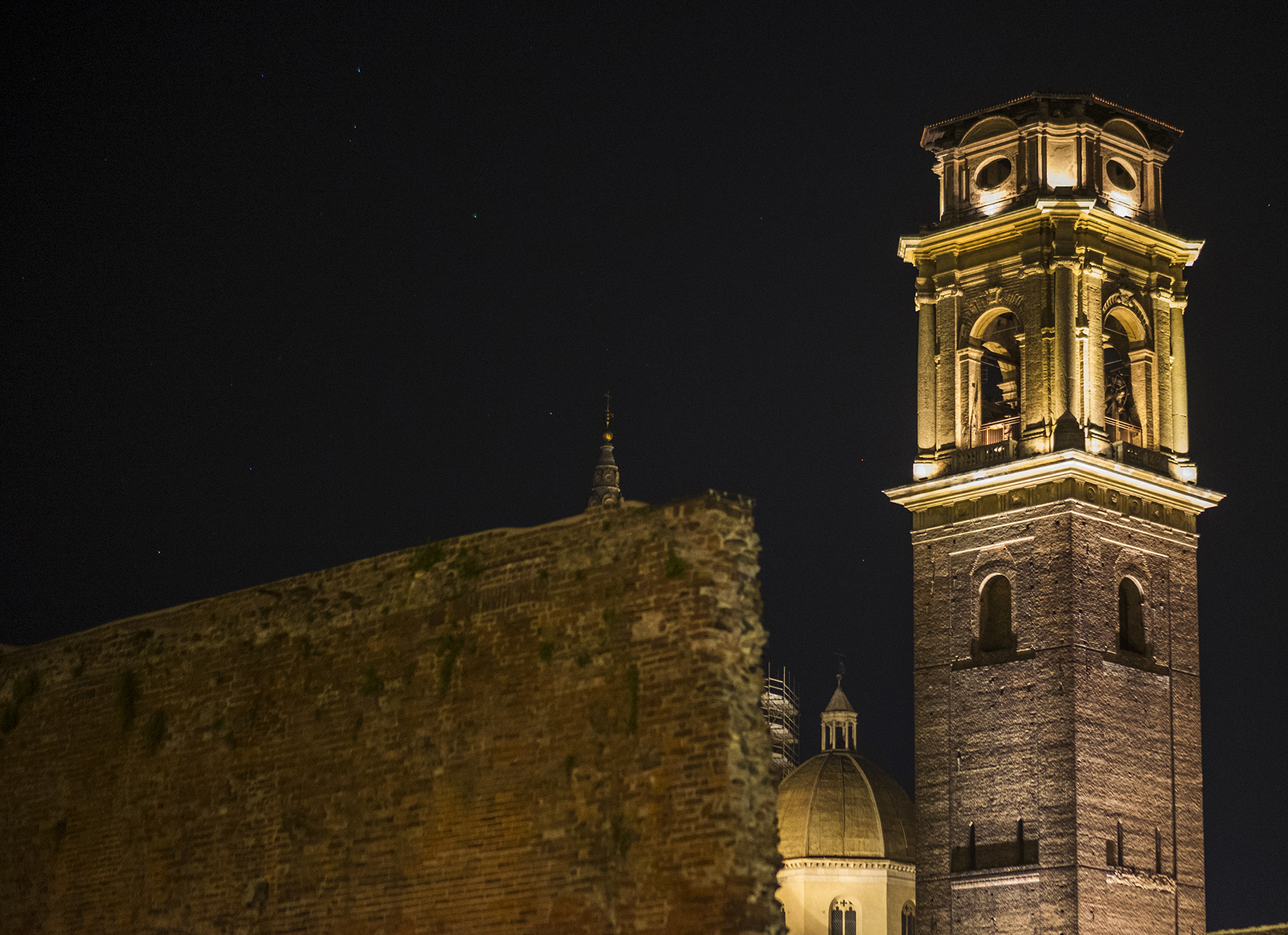 16692981208260456_SomeWhere-Tour-TorinoNoir-7.jpg