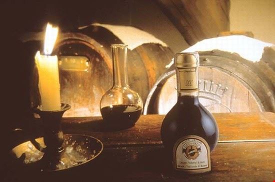 Museo Aceto Balsamico Tradizionale di Modena - Valentina  Zappaterra - Valentina  Zappaterra