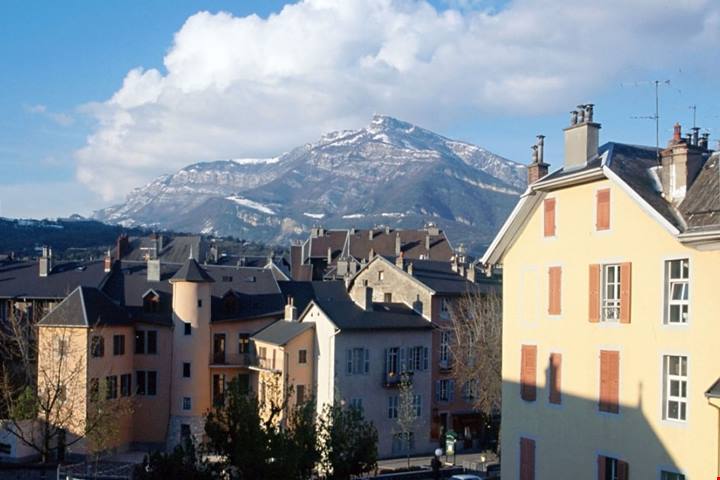 5 villaggi incantevoli per un weekend nelle Alpi Francesi | PaesiOnLine