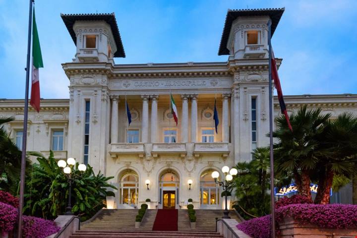 Arriva il festival! Scopri i luoghi vip della Sanremo degli artisti | PaesiOnLine