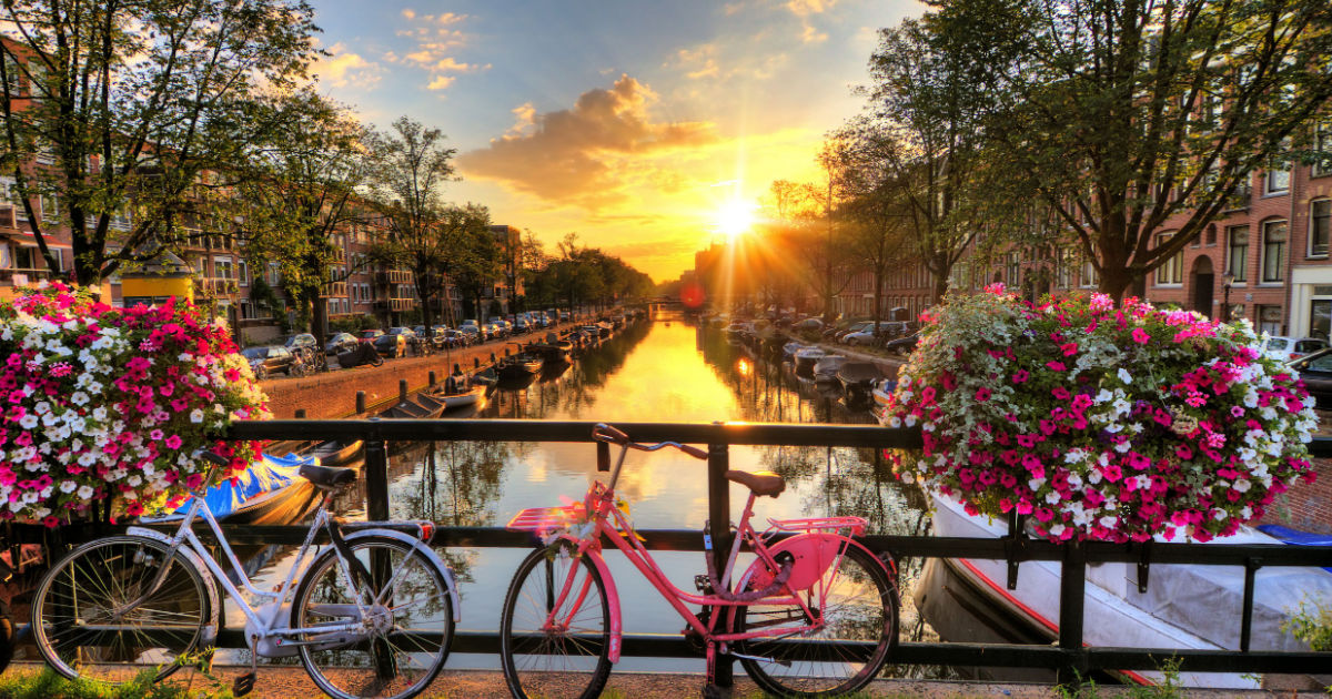 In Europa ci sono 3 mete incredibili per turisti solitari e cuori spezzati | PaesiOnLine