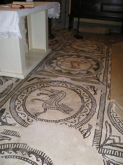 particolare dell'antico mosaico