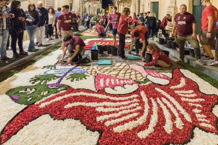 Ecco come il mondo festeggia la Primavera: tutti gli eventi che sbocciano insieme alla bella stagione | PaesiOnLine