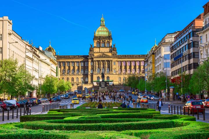 Una passeggiata di Primavera a Praga, il gioiello gotico della Repubblica Ceca | PaesiOnLine