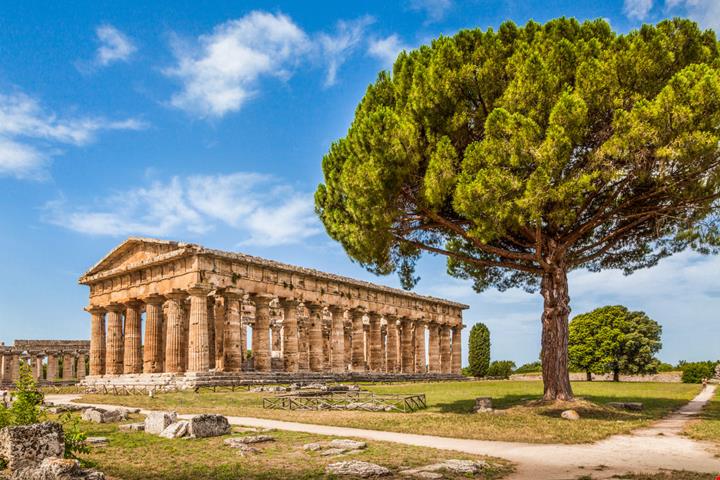 Paestum-927057594