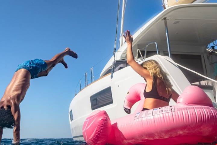 Una vacanza in barca con Click&Boat per un weekend fuori porta o verso le destinazioni di mare più desiderate per il 2023