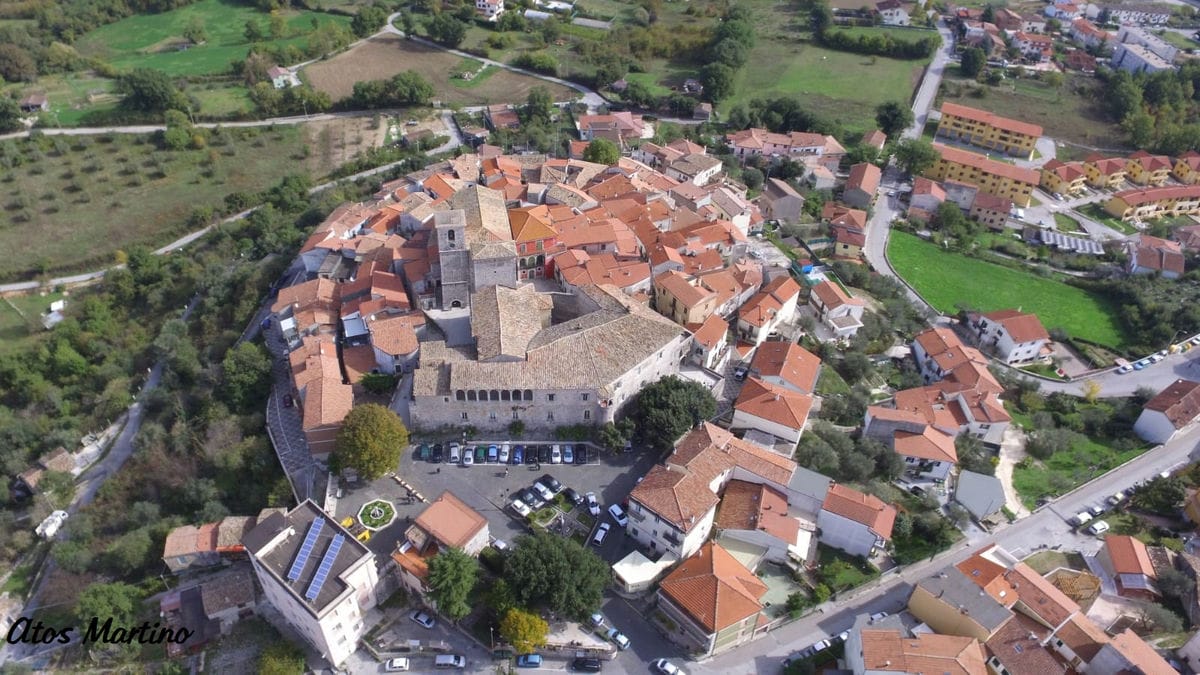 foto Macchia 1.jpeg