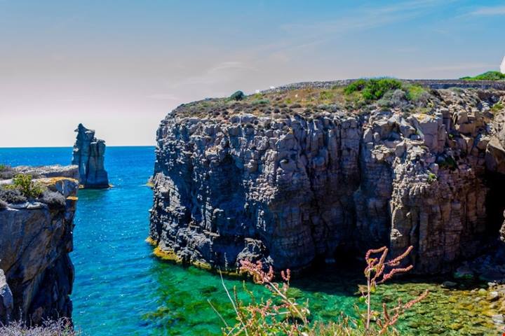 Una delle perle nascoste d'Italia si trova nel sud della Sardegna: in questo meraviglioso borgo vista mare si parla in Genovese | PaesiOnLine