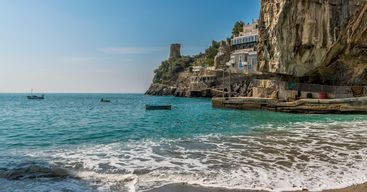 Una delle perle meno conosciute della Costiera Amalfitana, questo borgo lascia a bocca aperta chiunque lo visiti  | PaesiOnLine
