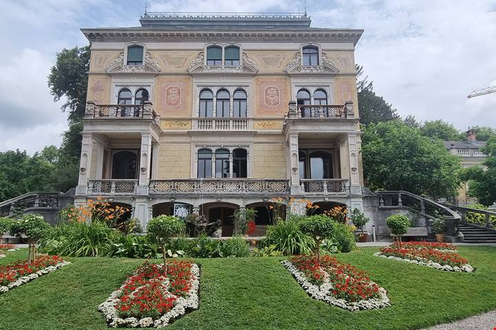 Zurigo, una capitale in evoluzione tra sostenibilità, ingegno, storia e design | PaesiOnLine