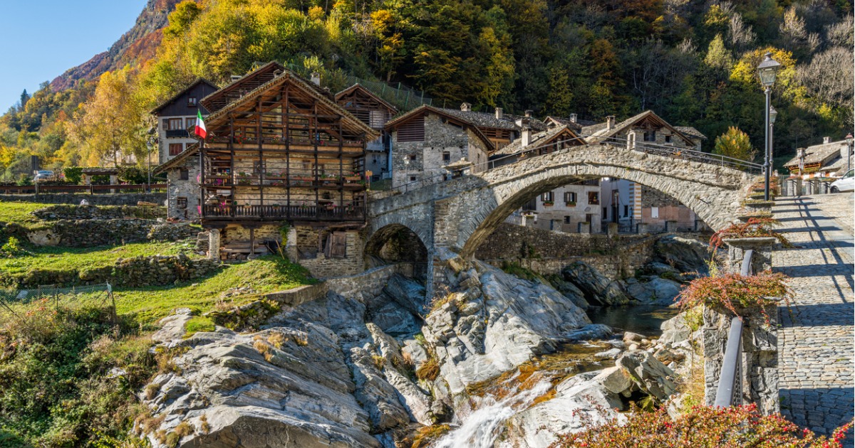 La valle giusta per una passeggiata settembrina: cosa aspetti a correre in Piemonte, è uno scenario da film! | PaesiOnLine