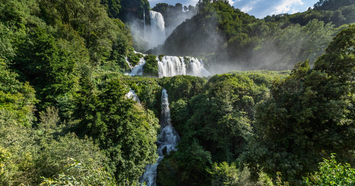 Scopri la Cascata delle Marmore e lasciati travolgere da un mondo di infinita bellezza!