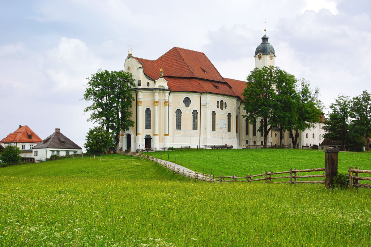 Quando la fede incontra l'arte: questa chiesa in Germania è talmente bella da essere patrimonio UNESCO | PaesiOnLine