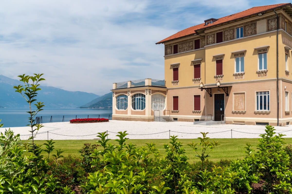 Sulle sponde del Lago Maggiore c'è un vero e proprio gioiello in stile liberty: ecco cosa sapere | PaesiOnLine