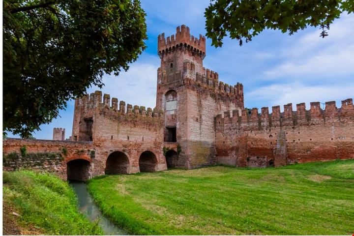 In provincia di Padova, c’è una meravigliosa e affascinante città murata di epoca medievale