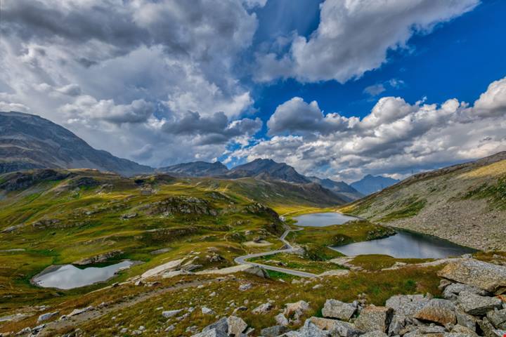 Incastonato tra le alte vette della Val Soana, sorge un affascinante borgo storico che ha resistito alle intemperie del tempo