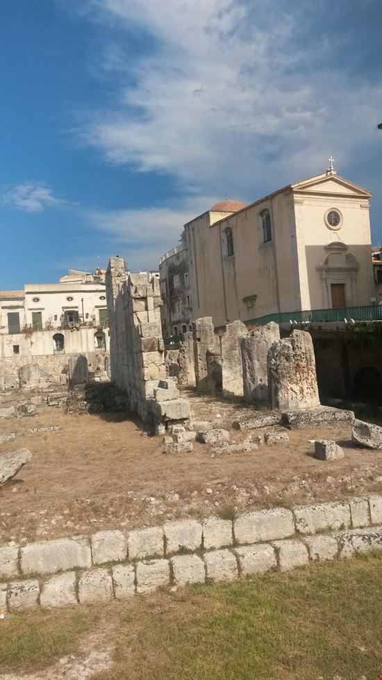 tempio di apollo i resti di una civiltà  