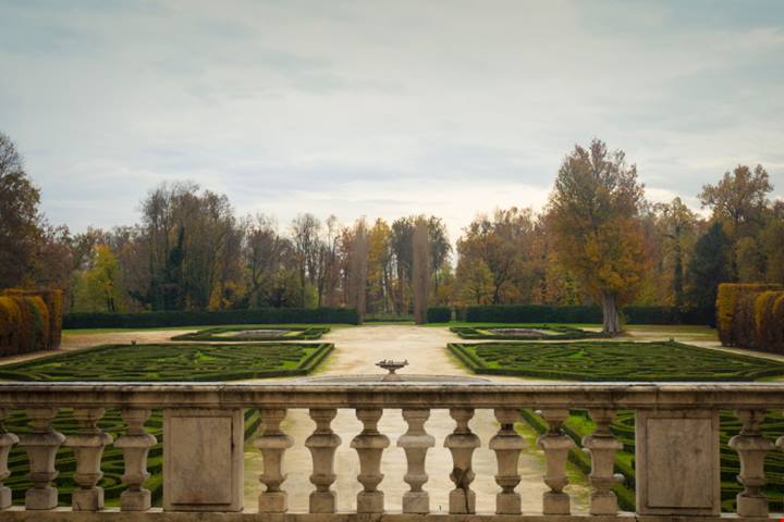 Sembra Versailles, ma siamo in Emilia Romagna! A due passi da Parma c'è un'antica ma ancora meravigliosa reggia tutta da scoprire | PaesiOnLine