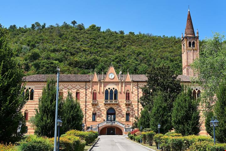 In Veneto ci sono 5 borghi antichissimi che insieme creano il polo termale più grande d'Europa: scopriamoli insieme | PaesiOnLine