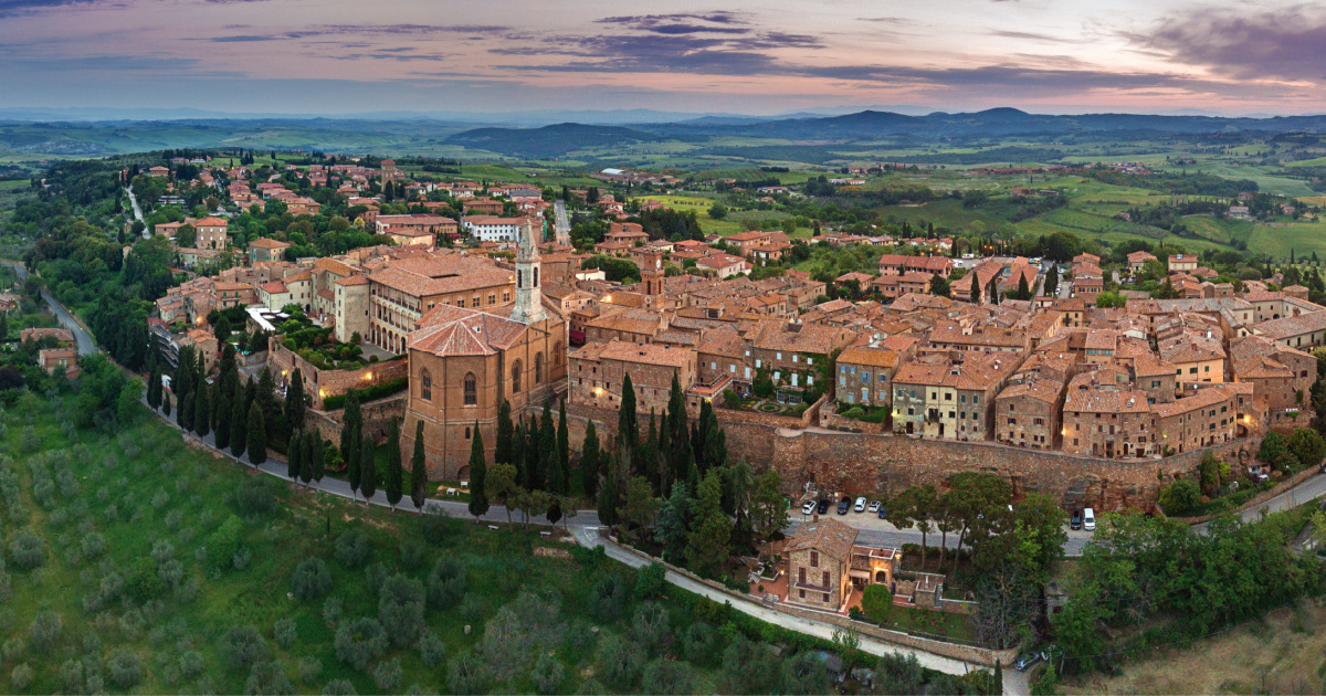 Paesaggi e leggende intrise di romanticismo: ecco i 5 borghi dell'amore in Italia da visitare per una gita all'insegna dei sentimenti | PaesiOnLine