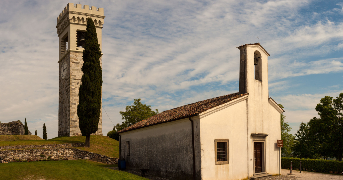 Setta antichi villaggi, un solo  meraviglioso borgo: si trova in Friuli Venezia Giulia tra panorami mozzafiato e fascino unico | PaesiOnLine