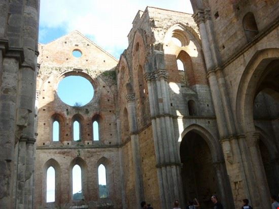 Abbazia di San Galgano Monticiano LAVINIA BERTI LAVINIA BERTI