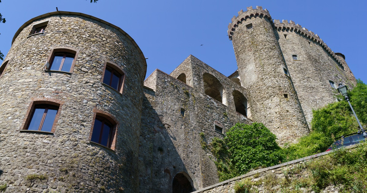 Tra le pieghe della Toscana alla ricerca di leggende ed avventure: ecco i 3 castelli dove potrai sentirti davvero un cavaliere | PaesiOnLine